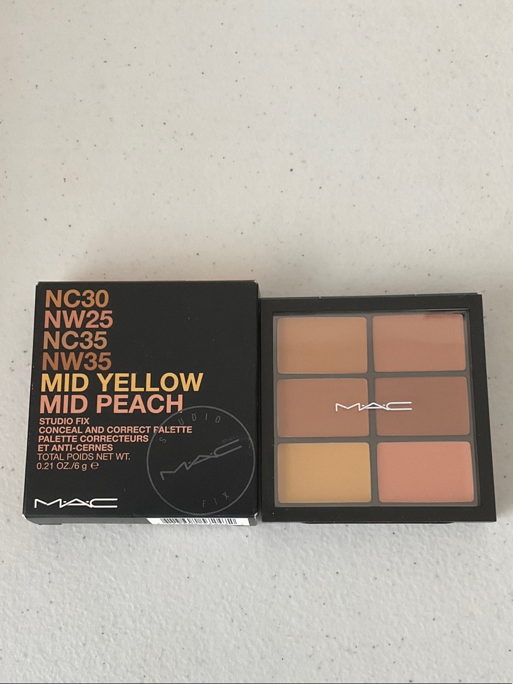 MAC Cosmetics Conceal & Correct Palette - Yellow and Peach Tones